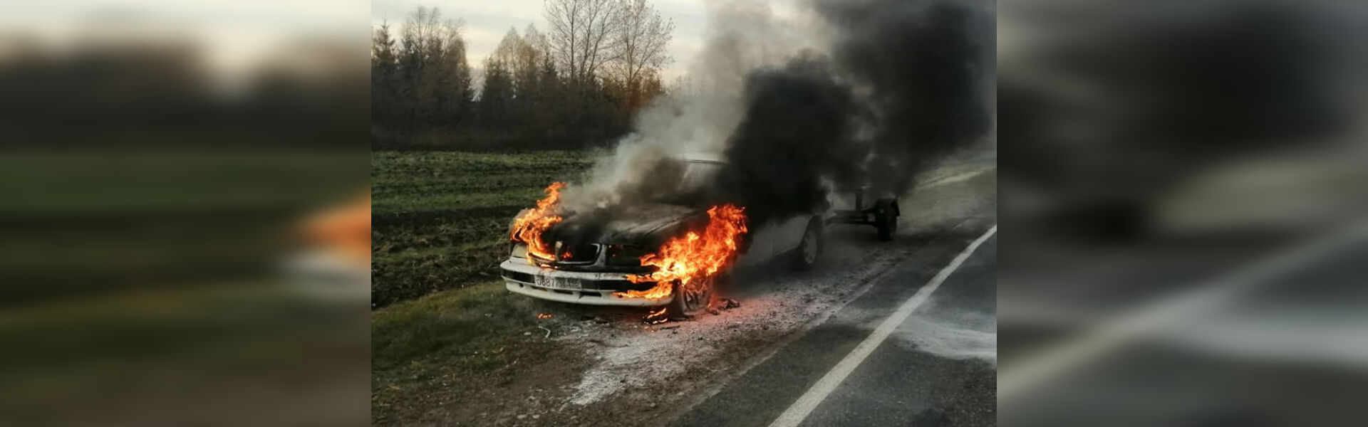 На автотрассе «Набережные Челны - Сарманово» на ходу загорелась «Волга»  (+фото) - «Вести КАМАЗа»