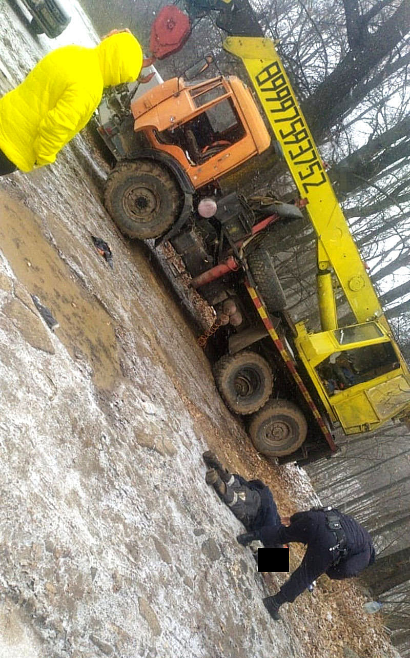 В Татарстане отлетевший от колеса обод убил водителя КАМАЗа (+фото) |  13.11.2020 | Набережные Челны - БезФормата