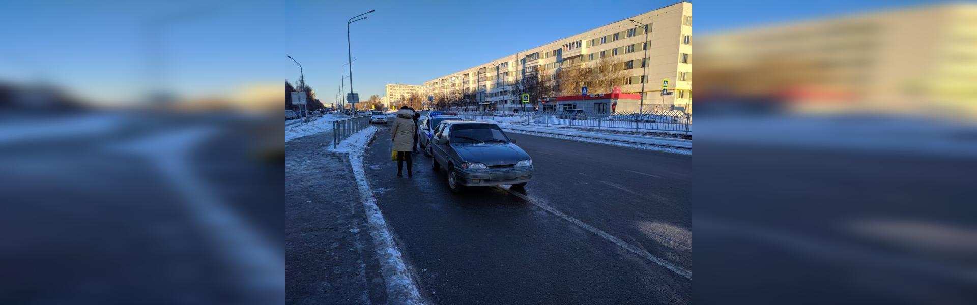 В Набережных Челнах молодой водитель без прав сбил на зебре двух детей -  «Вести КАМАЗа»