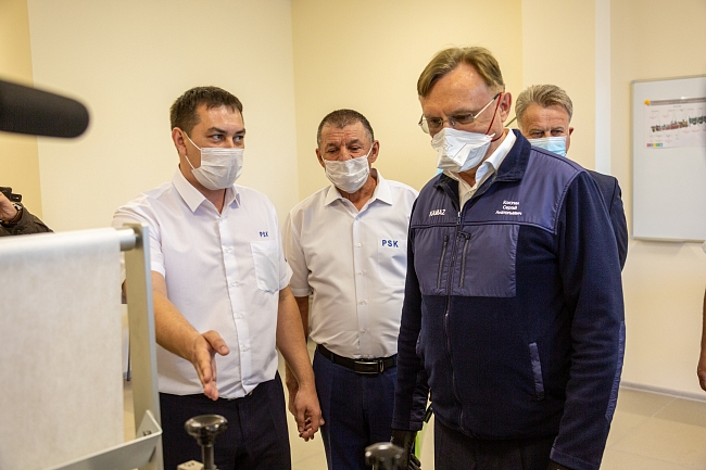 «КАМАЗ» запустил линию по производству защитных масок 