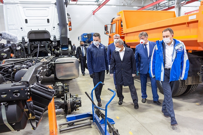 Президент Татарстана посетил Научно-технический центр ПАО «КАМАЗ» 