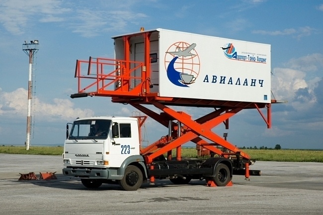 Автолифт аэродромный АЛ 3У на шасси КАМАЗ-4308 