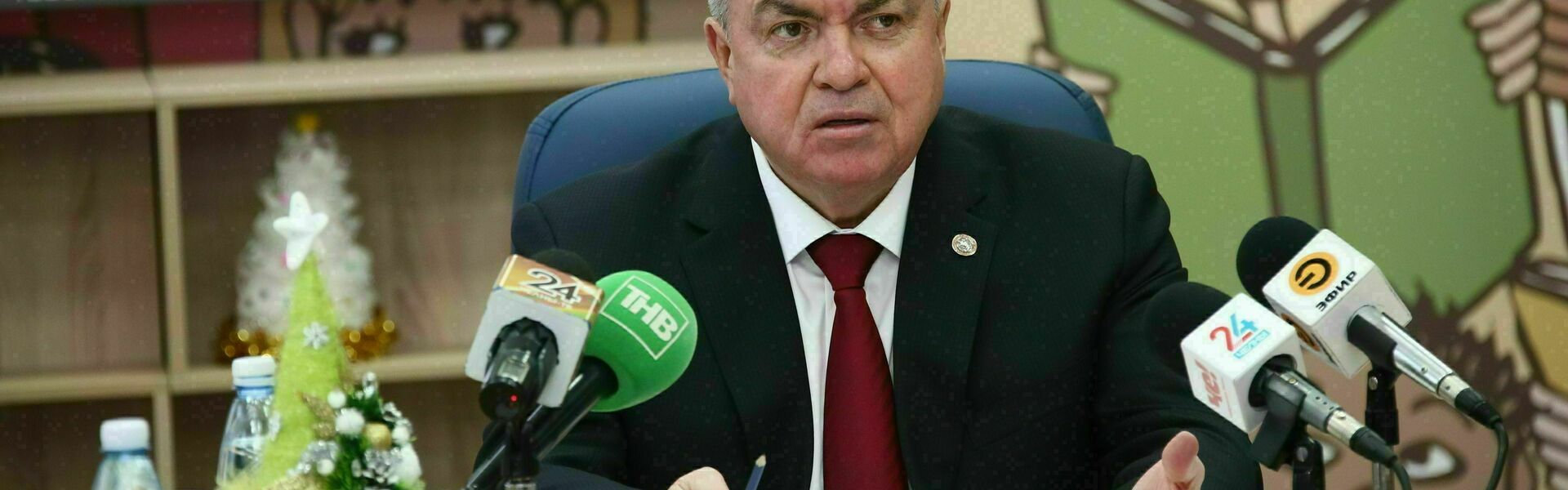 Мэр челнов магдеев. Мэр челнов магдеев